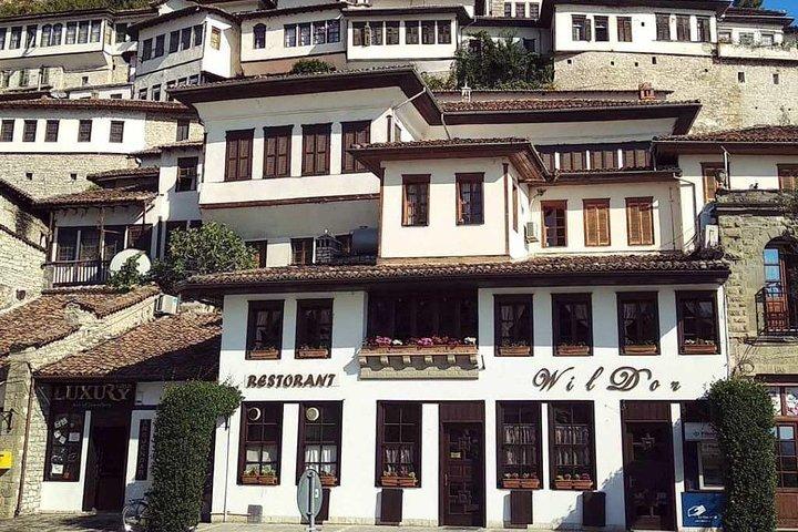 Berat, Durazzo, Elbasan in un giorno - Armonia religiosa in Albania