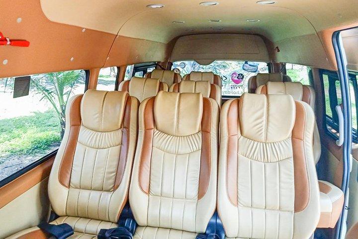 TRANSPORTE DEL AEROPUERTO DE VAN PHUKET a PHUKET TOWN