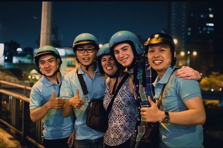 Saigon invisible et les points forts de la ville sur un scooter
