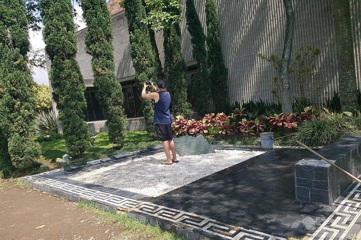 Beste Pablo Escobar Godfather Tour mit La Catedral Gefängnis und Comuna 13