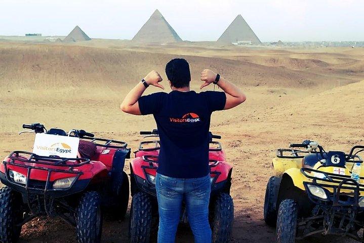 Giza-pyramiderne og Sphinx Tour & Desert Safari med Quad Bike Around Pyramids