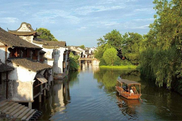 Wuzhen Water Town Self-Guided Tour with Private Transfer from Hangzhou
