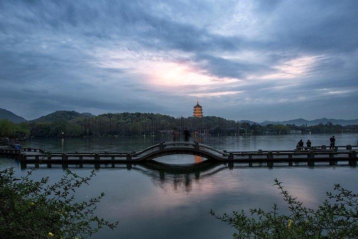 Excursão de 2 dias para explorar a essência do cenário natural de Hangzhou e sua história