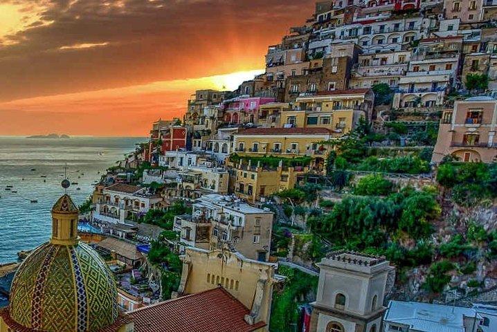 Aus Sorrent: Positano, Amalfi und Ravello Fluent English Speking Driver
