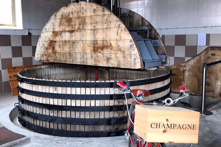 Gold-Champagner-Erlebnis ab Epernay (private Ganztagestour)