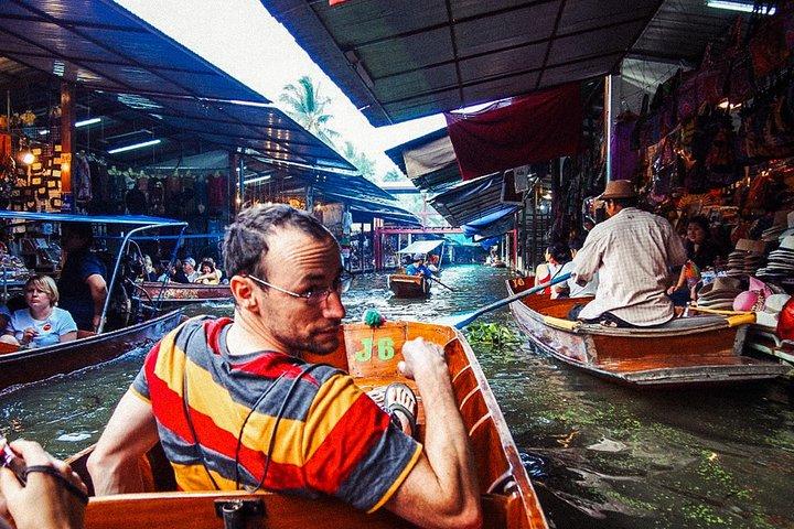 Grand Palace, Damnoen Floating Market och Maeklong Railway Market Tour - hel dag