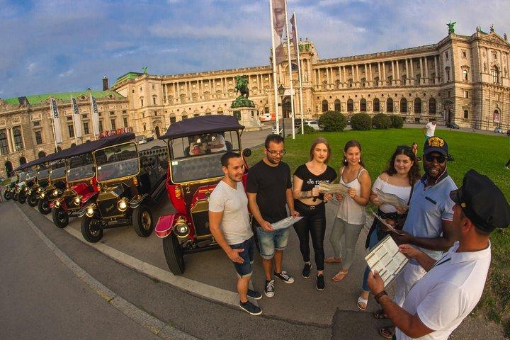 Oldtimertour door Wenen (60 min) Incl. fles Prosecco
