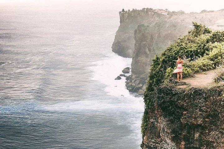 バリ島最高のビーチ-ウルワツ寺院-無料Wi-Fi