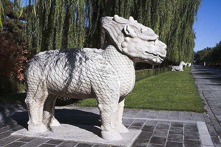 Excursão de um dia a Pequim - Grande Muralha de Badaling, Estrada Sagrada e Túmulos Ming