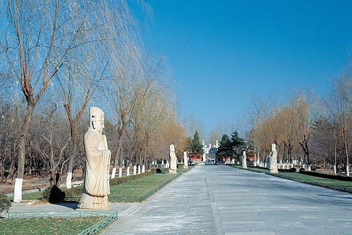 Excursão de um dia a Pequim - Grande Muralha de Badaling, Estrada Sagrada e Túmulos Ming