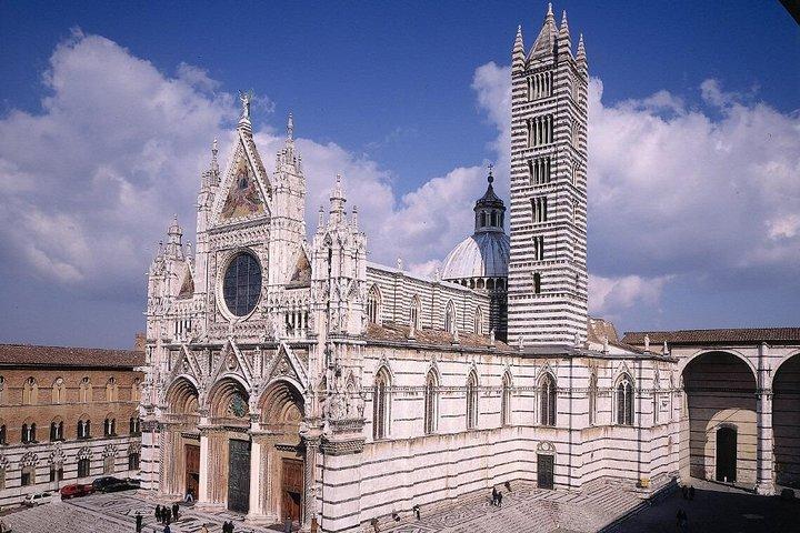 Livorno Port Shor Excursie: Siena San Gimignano lunch en wijnproeverij