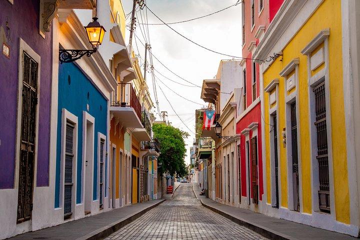 Old San Juan Walking Tour med Fort: 8+ personers grupp
