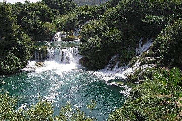 Visite privée d'une journée complète de Makarska à Krka Park avec détour gratuit
