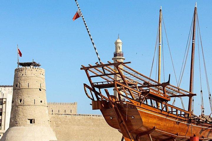 Dubai Cultural Walking Tour med professionell guide
