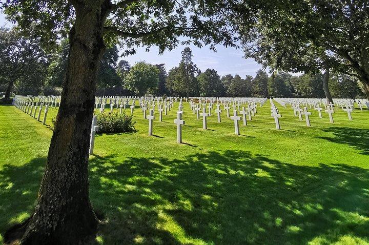 Normandy Landing Beaches Private Day Tour from Paris