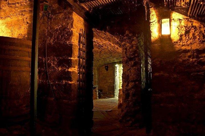 Cofres Subterrâneos da Cidade dos Mortos (Dia)