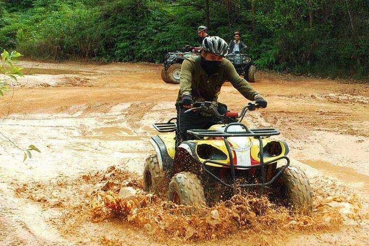 プライベート送迎サービス付きプーケットATV 1時間