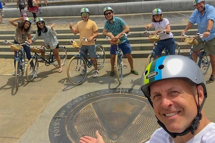 Passeio de bicicleta pelo Burgh