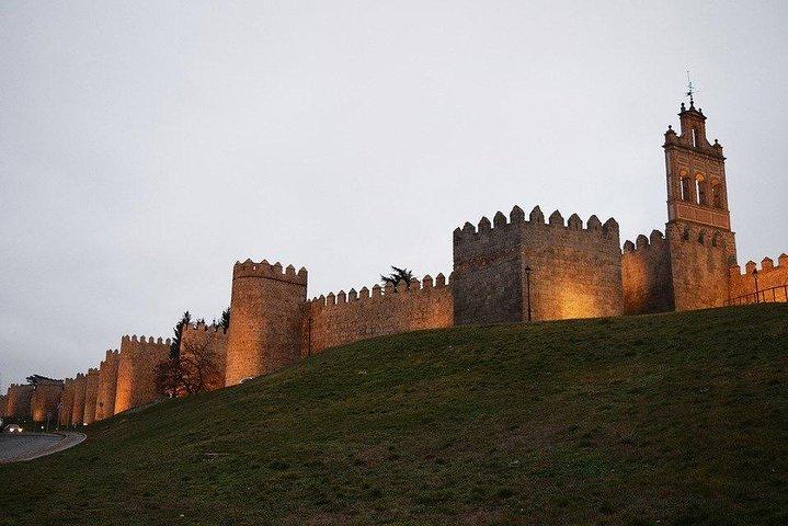 Private Tour Ávila - Segovia ab Madrid mit Tapas-Route