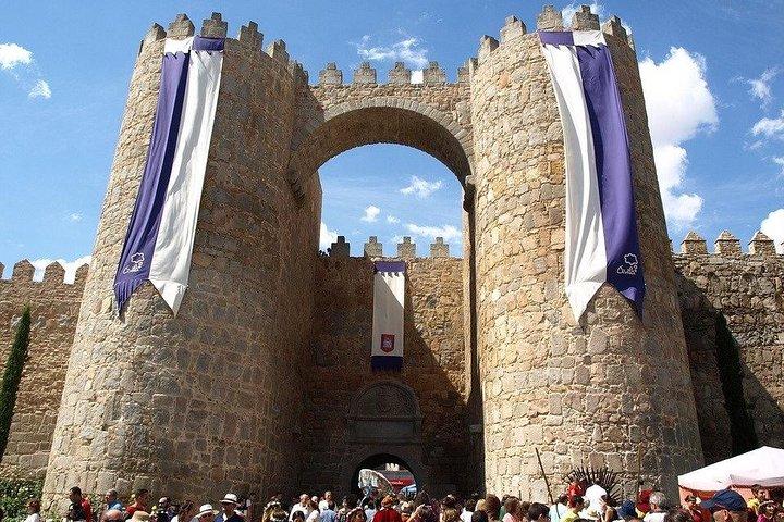 Private Tour Ávila - Segovia ab Madrid mit Tapas-Route