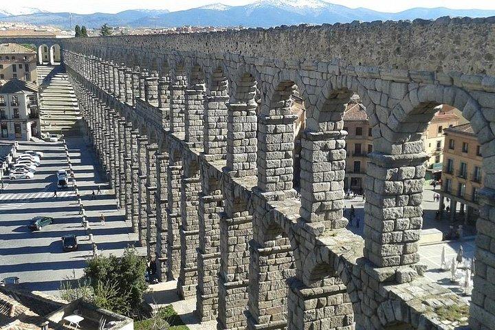 Private Tour Ávila - Segovia ab Madrid mit Tapas-Route