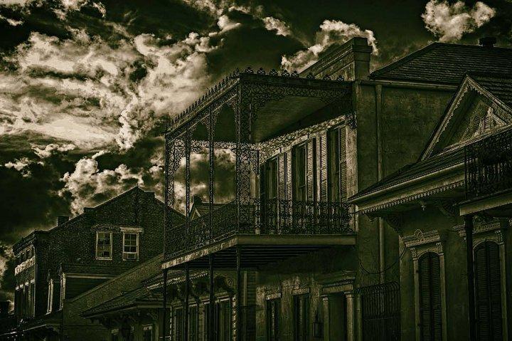 Dunkle Geschichtstour in New Orleans