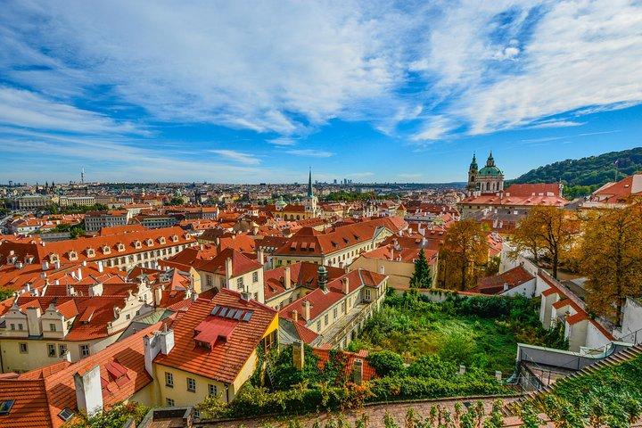 Visite privée à pied de Prague avec excursion au camp de concentration de Terezin