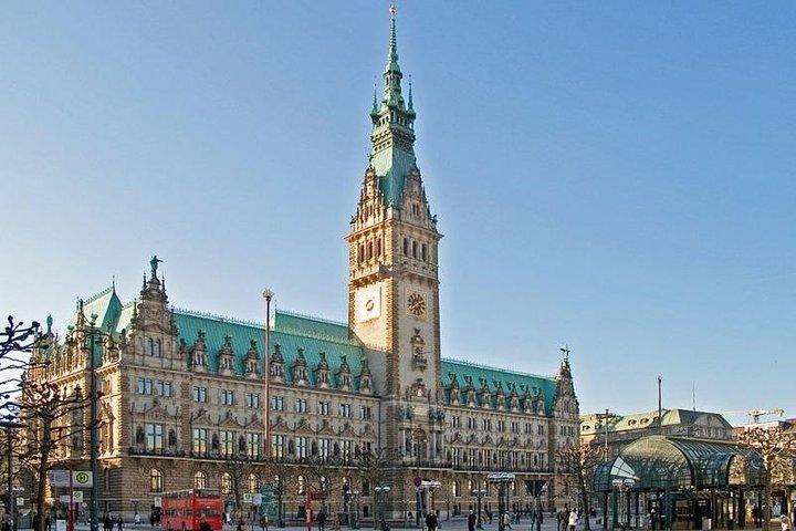 空港送迎：ハンブルクからハンブルク空港 HAM までビジネスカーで