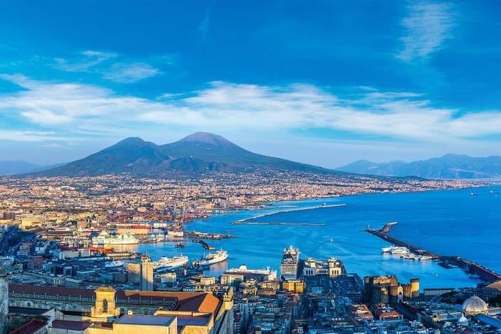 Day Trip from Naples: Royal Palace of Caserta and Naples - private tour