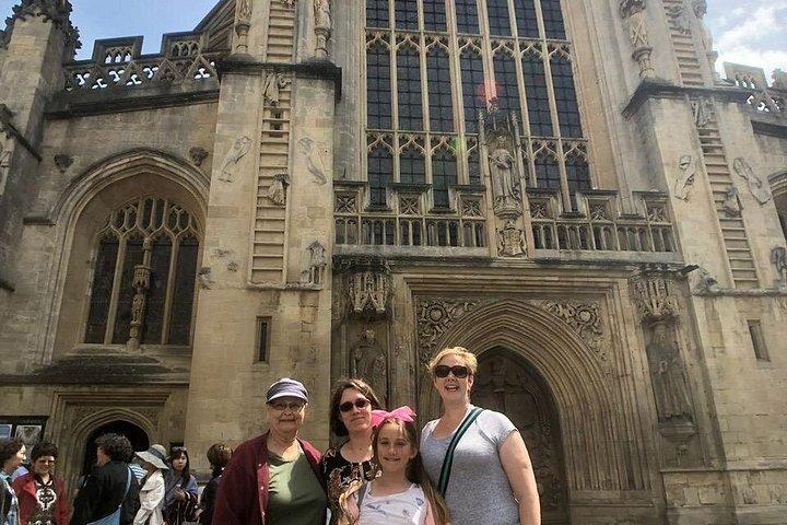 バース&レイコックビレッジを探索する: ロンドンからのプライベート日帰り旅行