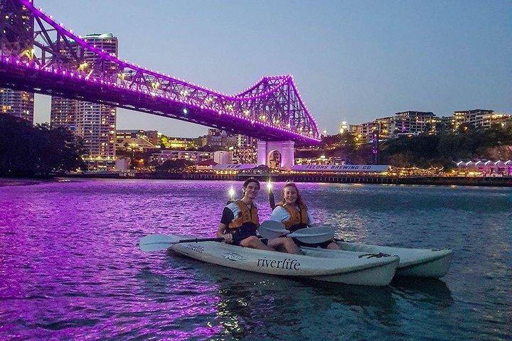 Kajak Twilight di Brisbane City