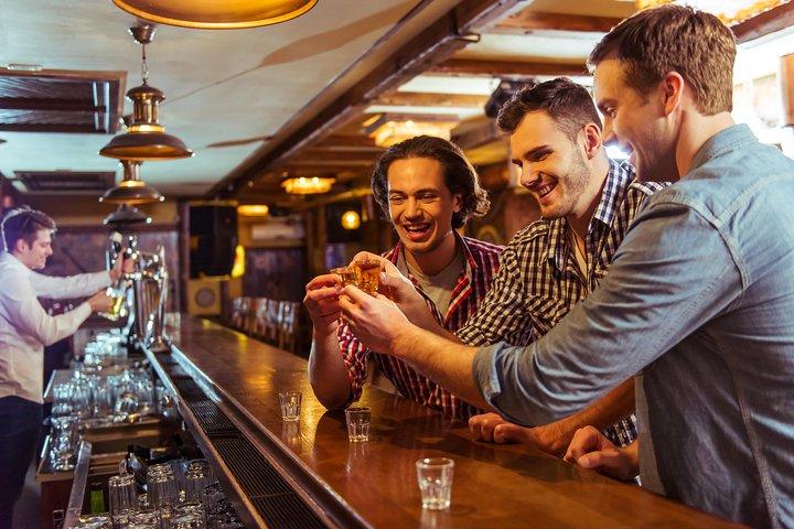 Tour giornaliero e divertente di degustazione di vodka a Varsavia con Esperto locale