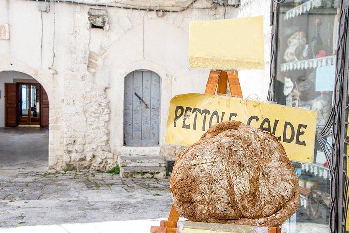 ブリンディジの地元の家での地元の市場訪問と食事体験