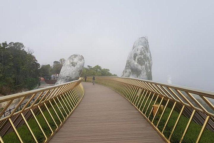 Hin- und Rücktransfer vom Hotel in Hoi An oder Da Nang zur GOLDEN BRIDGE BA NA HILLS