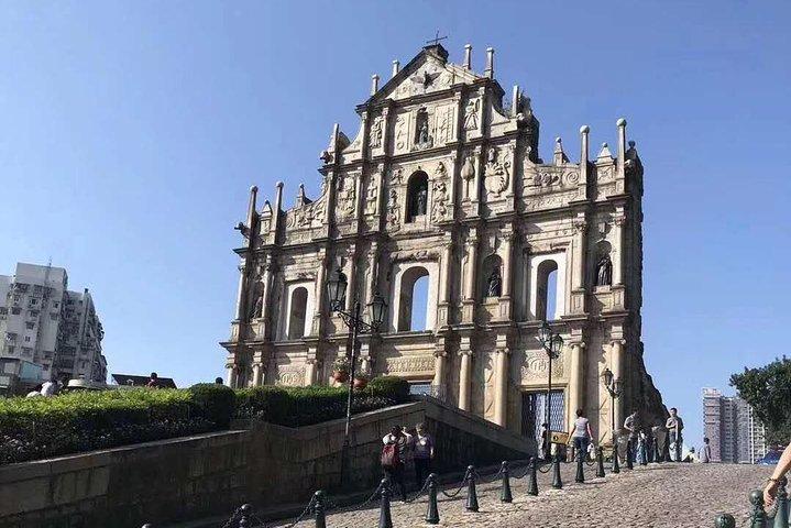 Exclusieve privé-autoservice van Hong Kong naar Macau"