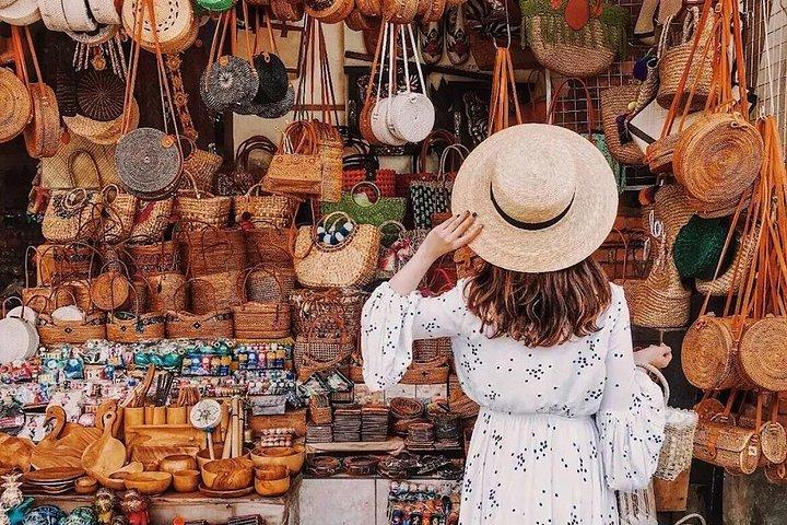 Bali Ubud-tour med japansk guide: Tegalalang ris terrasse til Ubud kunstmarked