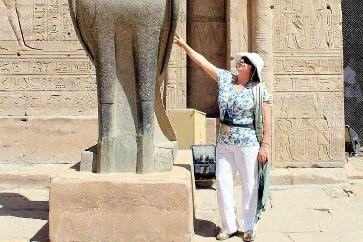 Crociera sul Nilo da Assuan a Luxor per 3 notti 4 giorni con tour e guida
