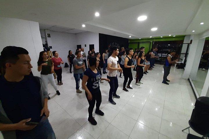 Face-to-face dance classes in Bogotá. La Candelaria