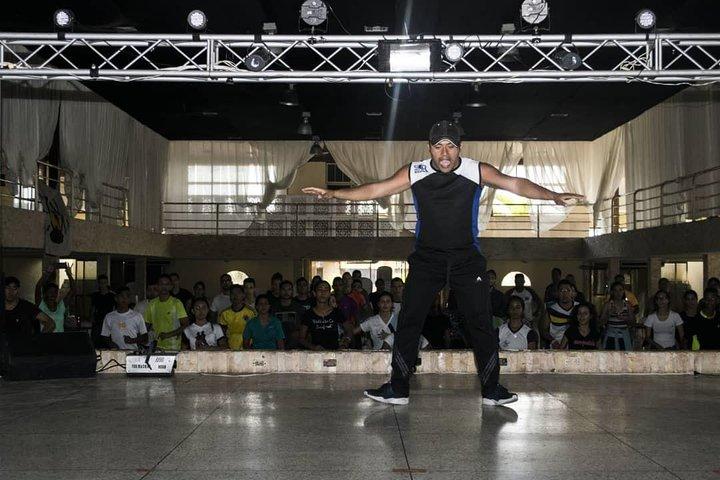 Face-to-face dance classes in Bogotá. La Candelaria
