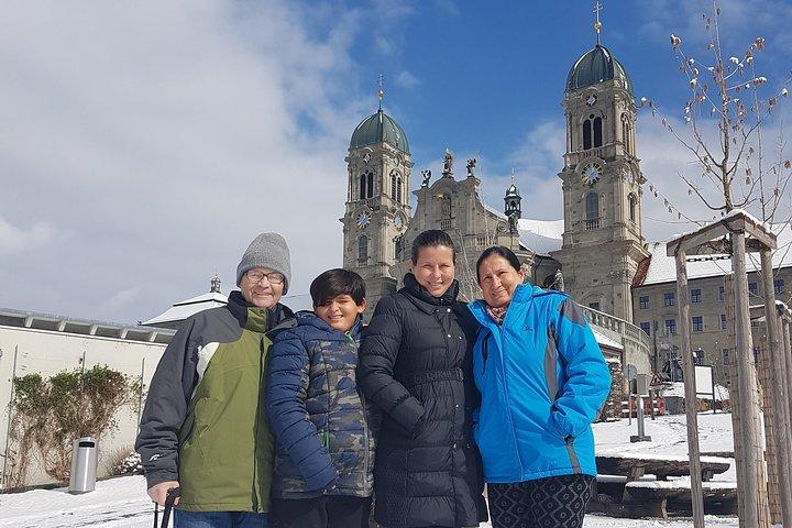 Abbazia di Einsiedeln e formaggio di montagna con guide turistiche. Da Zurigo
