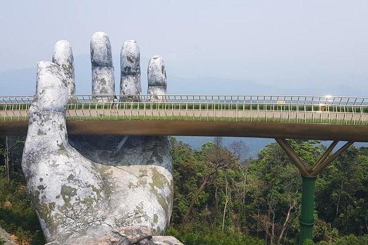 Privé autovervoer om My Son Holyland en Golden Bridge Ba Na Hill volledig te bezoeken