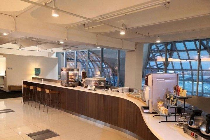 バンコク スワンナプーム空港 (BKK) / ドンムアン空港 (DMK) VIP ラウンジへのアクセス