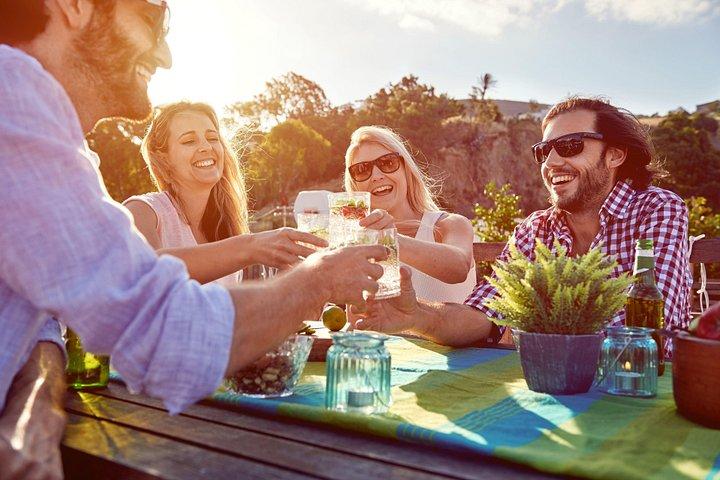 地元のイタリア人食前酒の芸術：ミラノで学び、楽しむ