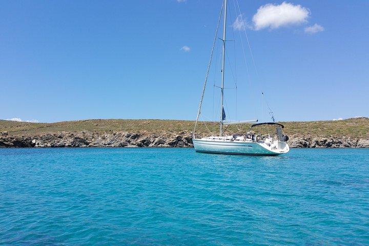 Crociera a vela privata a Delos e Rhenia con pranzo e trasferimento