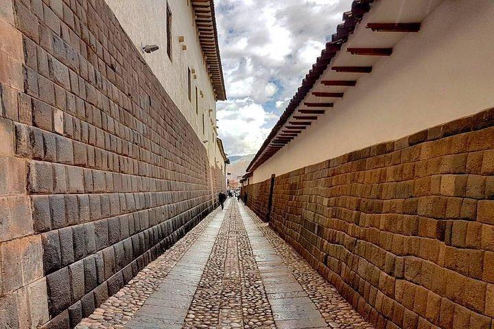 Private Tour 4-Tage: Cusco || MachuPicchu || Regenbogenberg ||