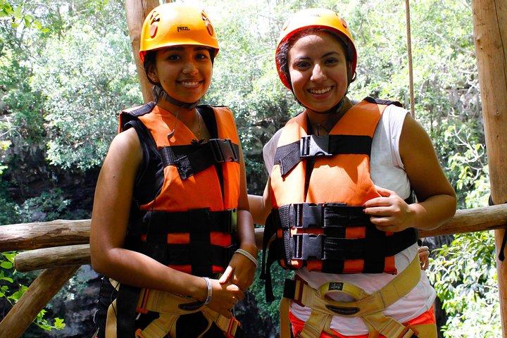 Wonders of the Mayab: Chichén Itzá, Yokdzonot Cenote en Cooking Class