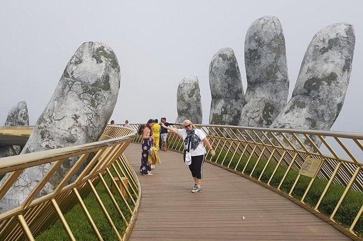 Hin- und Rücktransfer vom Hotel in Hoi An oder Da Nang zur GOLDEN BRIDGE BA NA HILLS