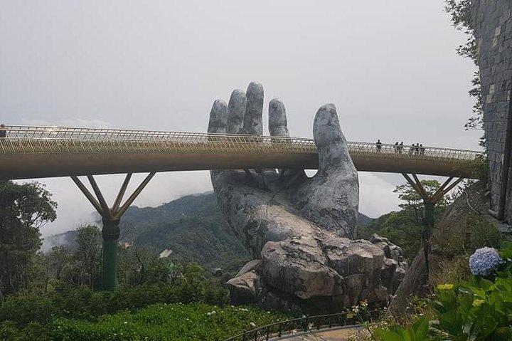 Privater Hin- und Rücktransfer zur GOLDEN BRIDGE BA NA HILL von HOI AN oder DA NANG