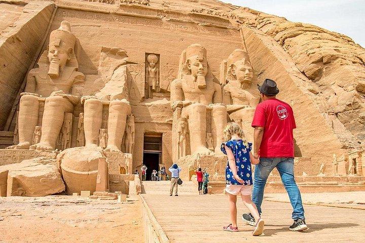 ルクソール：エドフ、コムオンボ、アスワン、アブシンベルへの2日間のプライベート旅行、入場料