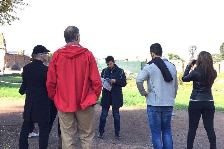 Tour privado por el Coliseo y la Antigua Roma con recogida en el hotel